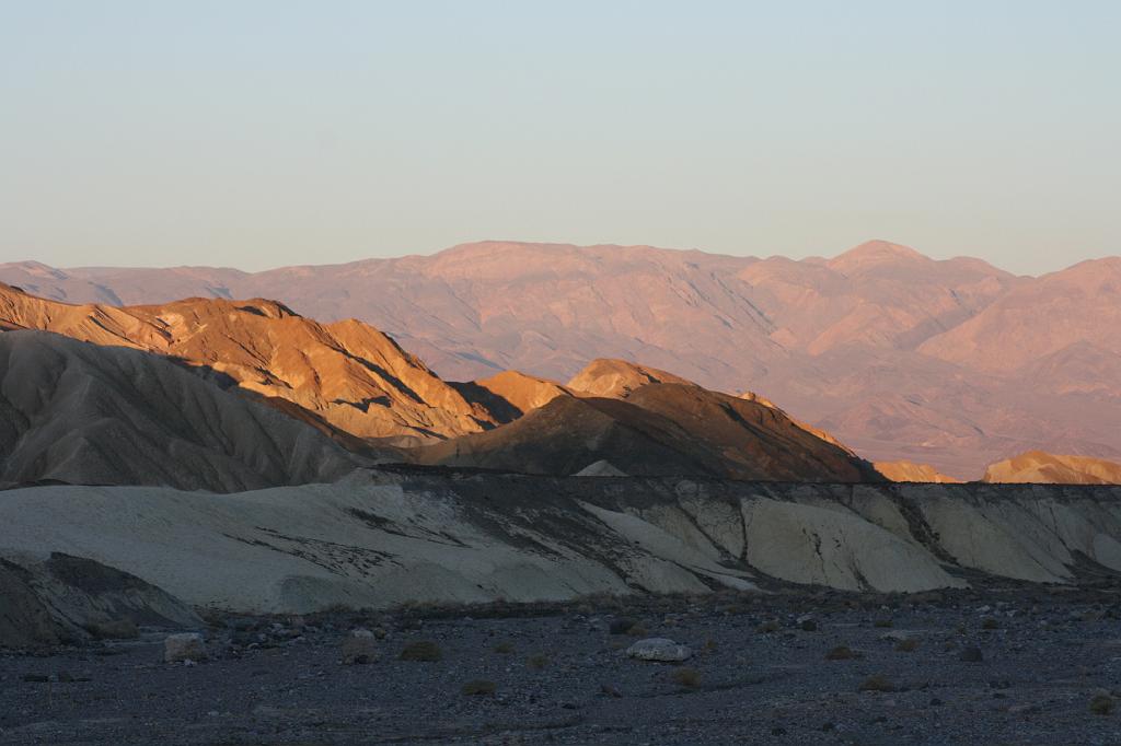 20081022 death valley 030.jpg - Death Valley - Sunrise near Zabriskie Point